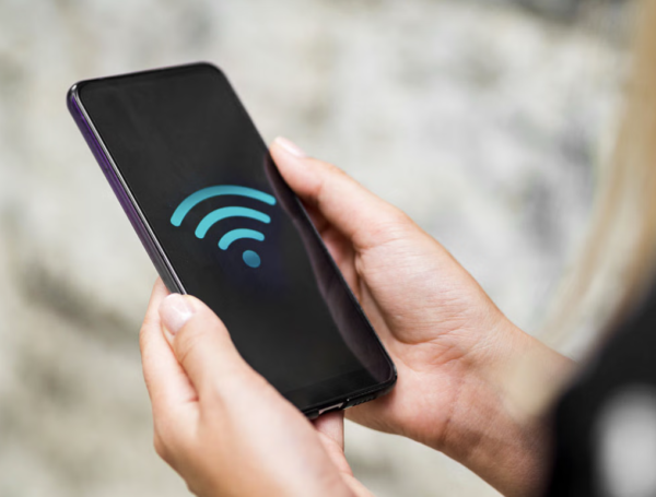 Waspada! Risiko Penggunaan Wi-Fi Publik yang Perlu Diketahui